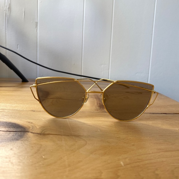 Gentle Monster Iconic Lovepunch Sunglasses - Gold main image 5